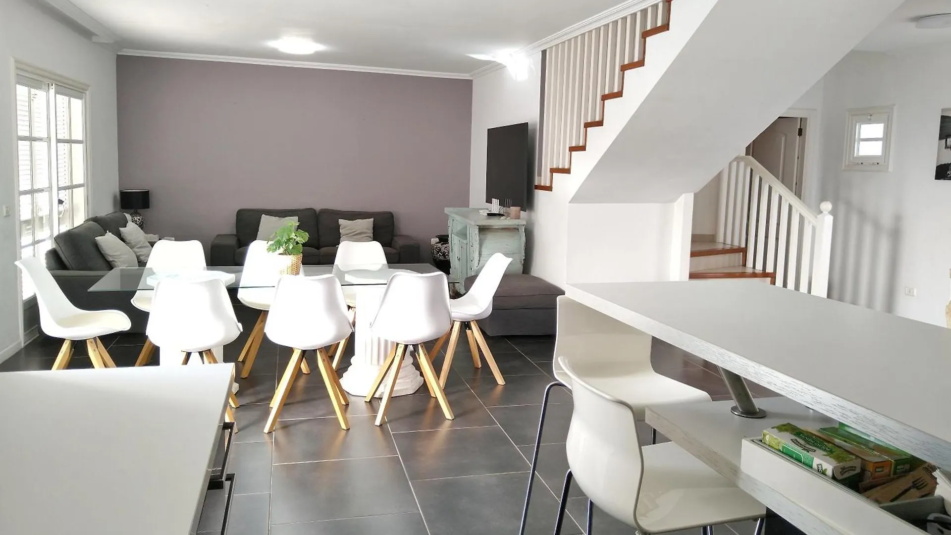 Beautiful Villa - 4 Bedrooms, Heated Pool, 2 Priv Car Park Places, Fibre Net, Tv Channels Costa Adeje   Costa Adeje (Tenerife)